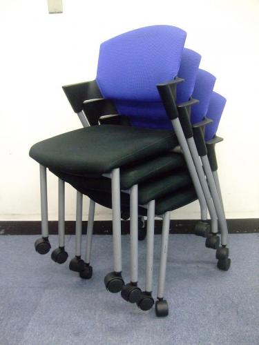 【スタッキング】プロッティ（Protty）４脚セット【会議チェア】
                        
                                    中古
            