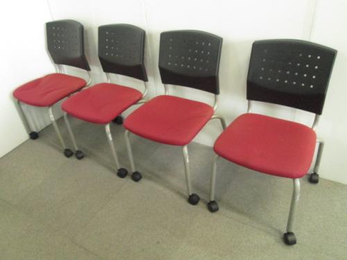 【４脚セット】東洋工芸　スタッキングチェア　キャスター付　レッド　ＣＰ４１１Ｃ【会議チェア】
                        
                                    中古
            