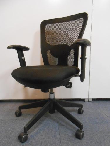 ■TOKIO製■事務椅子■肘付きメッシュチェア■色：ブラック■大量入荷【OAチェア】
                        FCM-5・5A チェア 
                                    中古
            