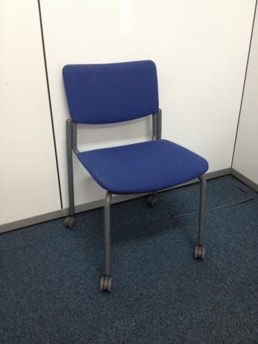 ☆キャスター付きミーティングチェア☆【会議チェア】
                                    中古
            