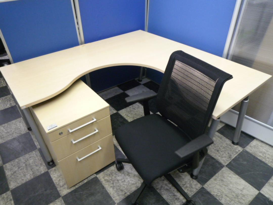 【L字デスク＆高級チェア・ワゴンセット】1600×1600mm■組立簡単■ナチュラル木目＋シンクチェア＋木目ワゴン【大量入荷】
                        アリオス（ALIOS）
                                    中古
            