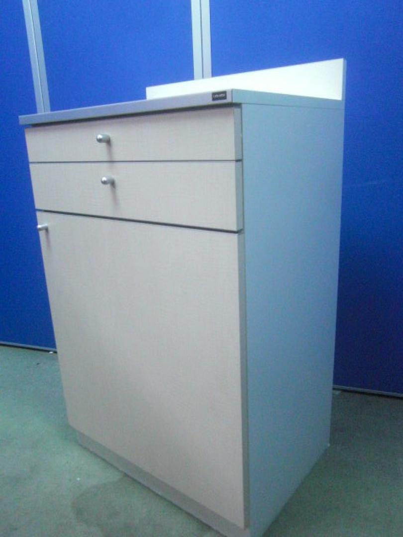 内田洋行製｜キッチンキャビネット｜電源コンセント付（2口付）｜
                        MK型
                                    中古
            