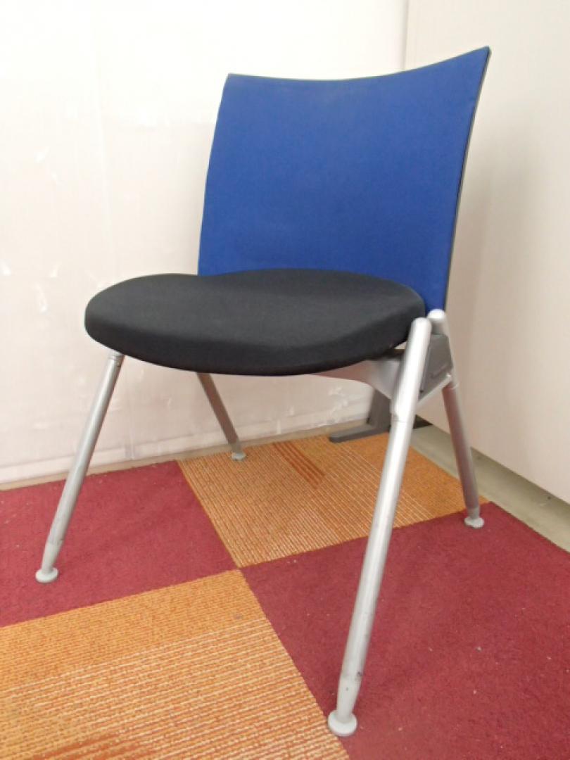 チェア｜スタッキングチェア｜内田洋行製｜頑丈！！座り心地最高ですよ！
                        
                                    中古
            