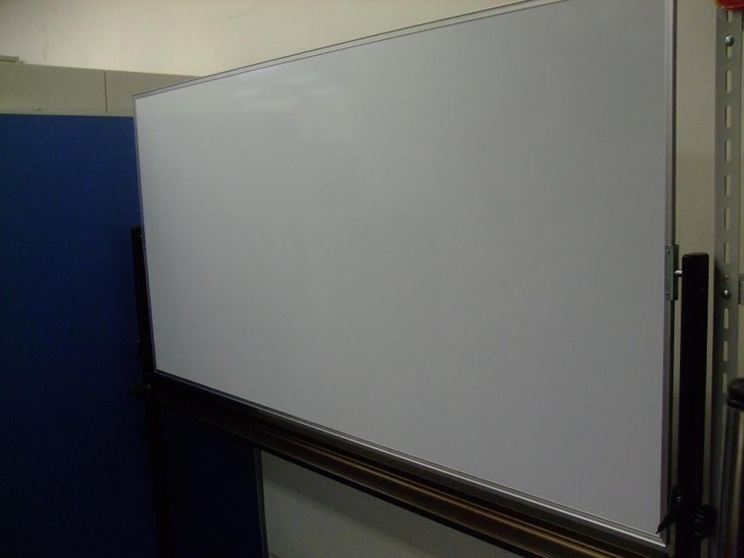 馬印製ホワイトボードです！
                        
                                    中古
            