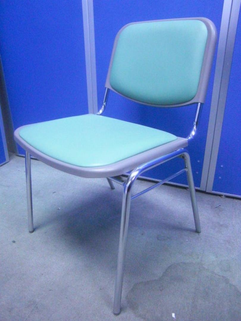 スタッキングチェア｜ミーティングチェア｜国内産メーカー｜重ね合わせ可能｜
                        
                                    中古
            