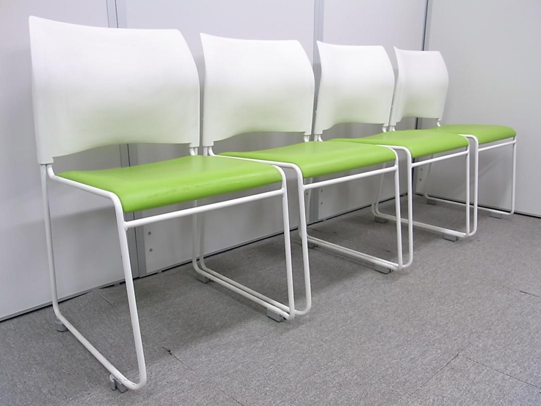 【4脚セット】ミーティングチェア　スタッキングチェア　■ライトグリーン■
                        
                                    中古
            
