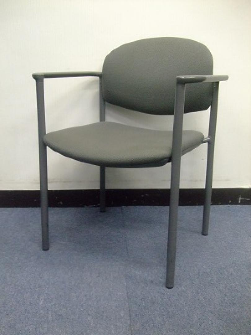 肘付きのゆったり座れるスタッキングチェア!

                        MF-242A
                                    中古
            