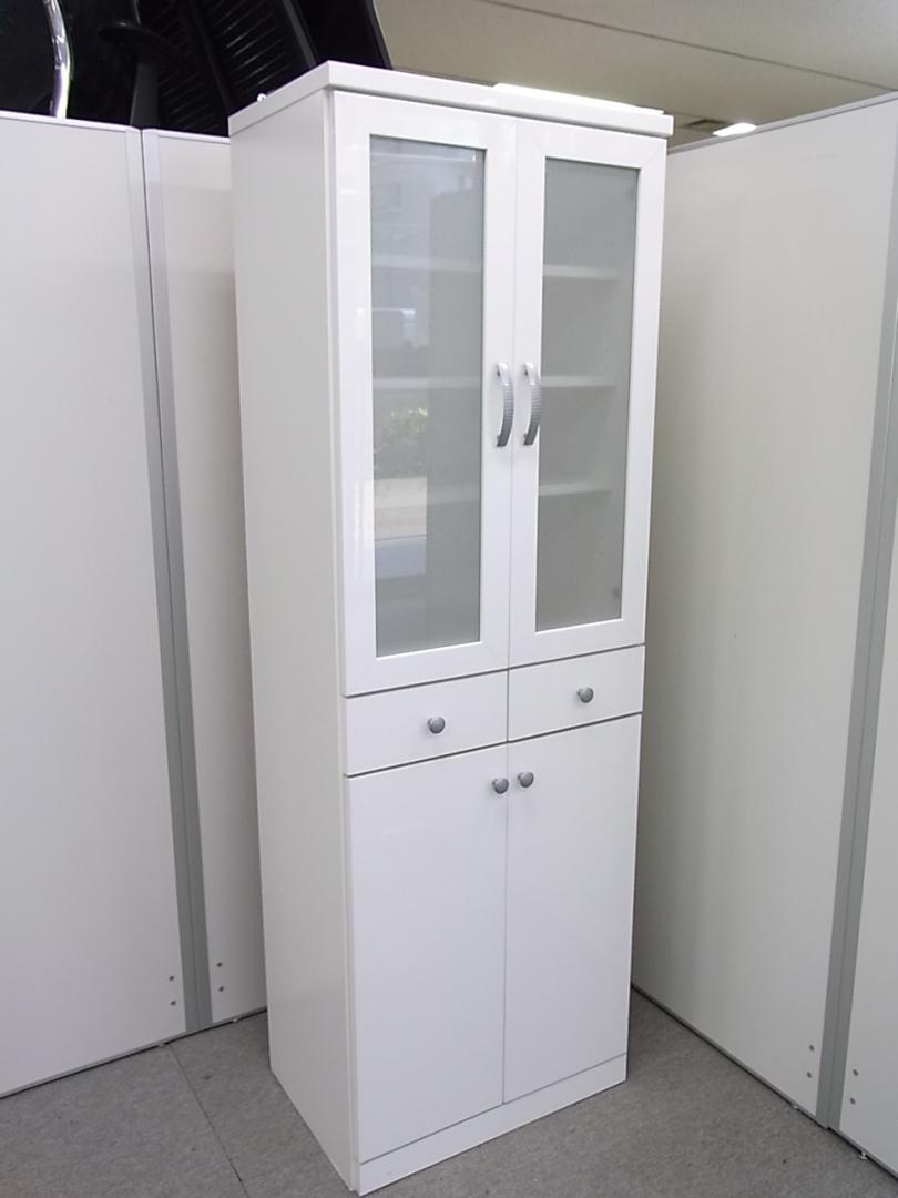 【状態良好】【スリムタイプ　幅590ｍｍ】【食器棚】【木製】キッチンキャビネット　
                        
                                    中古
            