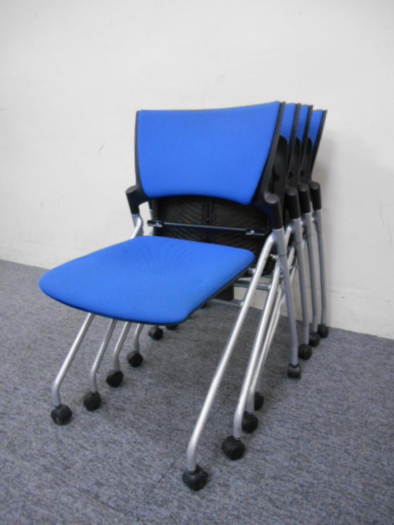  【残り1脚】【イトーキ製ネスティングチェアＭＡＮＯＳＳ（マノス）】平行スタッキング仕様

                        ＭＡＮＯＳＳ（マノス）
                                    中古
            