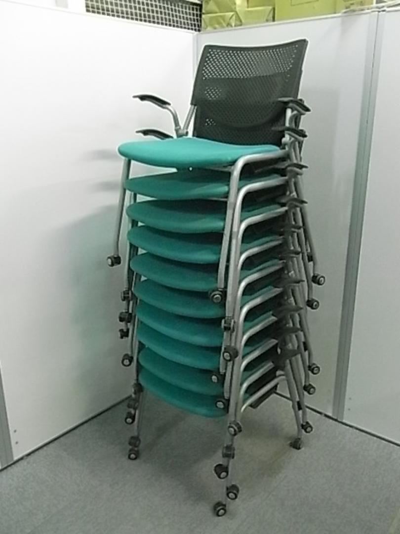 肘付スタッキングチェア　10脚セット ■グリーン　〜スタッキング可能〜【セット商品】
                        プロスタック（8139）
                                    中古
            