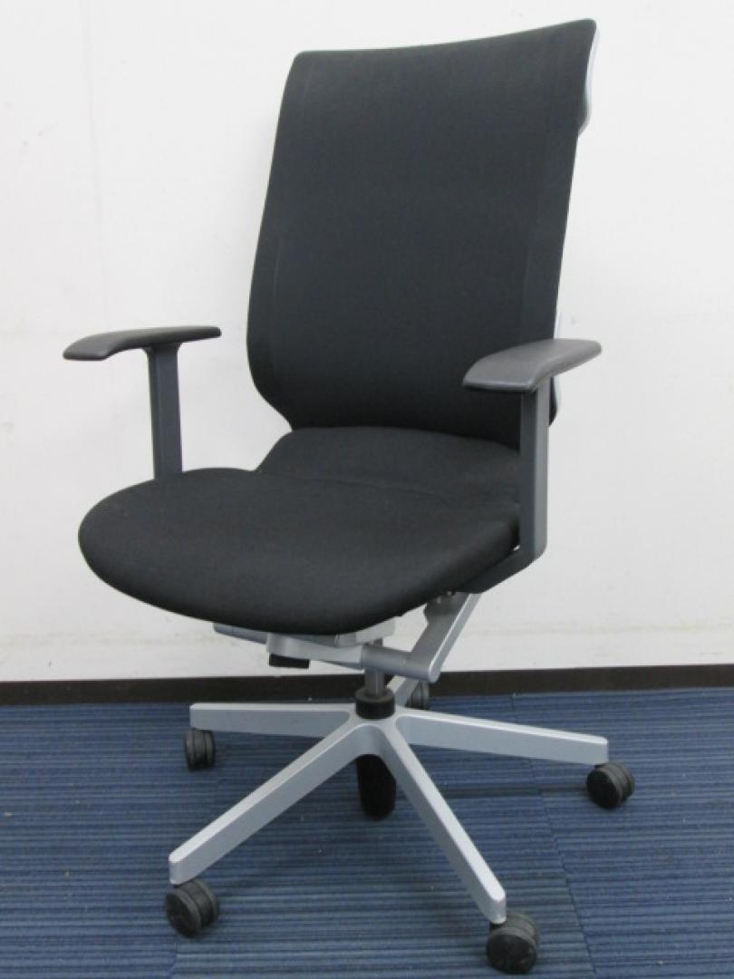 【専門会社によるクリーニング済みなので清潔です】【事務椅子】AGATA/A（アガタＡチェア）スタンダードタイプ　Ｔ字肘【高級チェア】【OAチェア】
                        AGATA/A
                                    中古
            