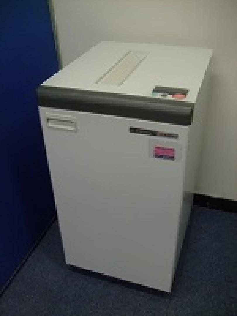 B3まで出来る投入幅！ストレスなく裁断可能！
                        IDシリーズ
                                    中古
            