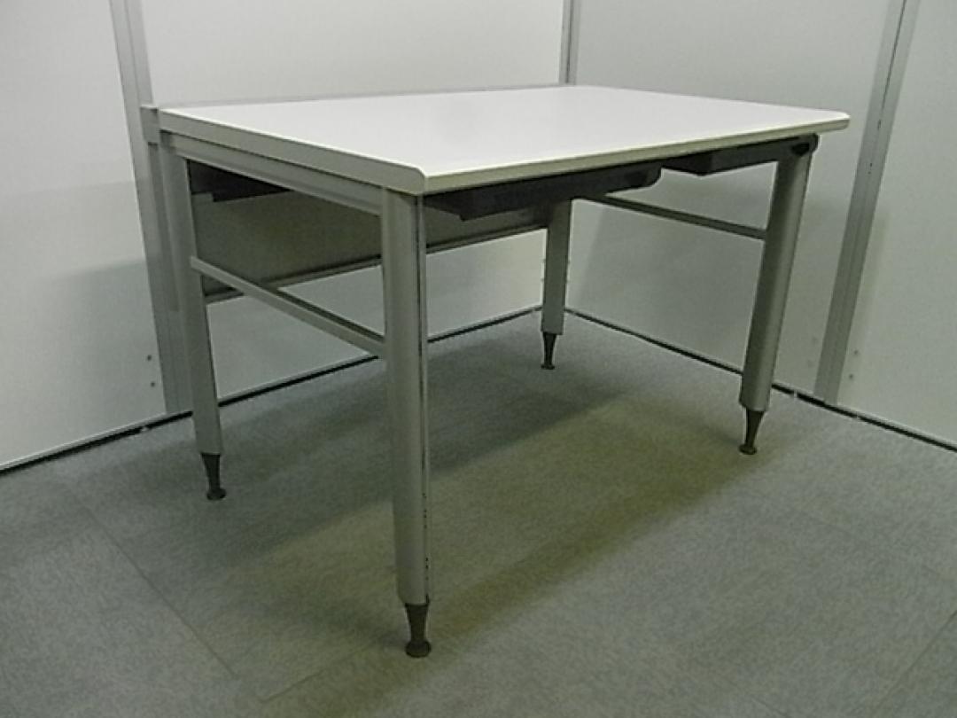 平机■　W1200　ニューグレー　〜人気の広々サイズ〜【中古　オフィス家具　デスク　机】
                        
                                    中古
            