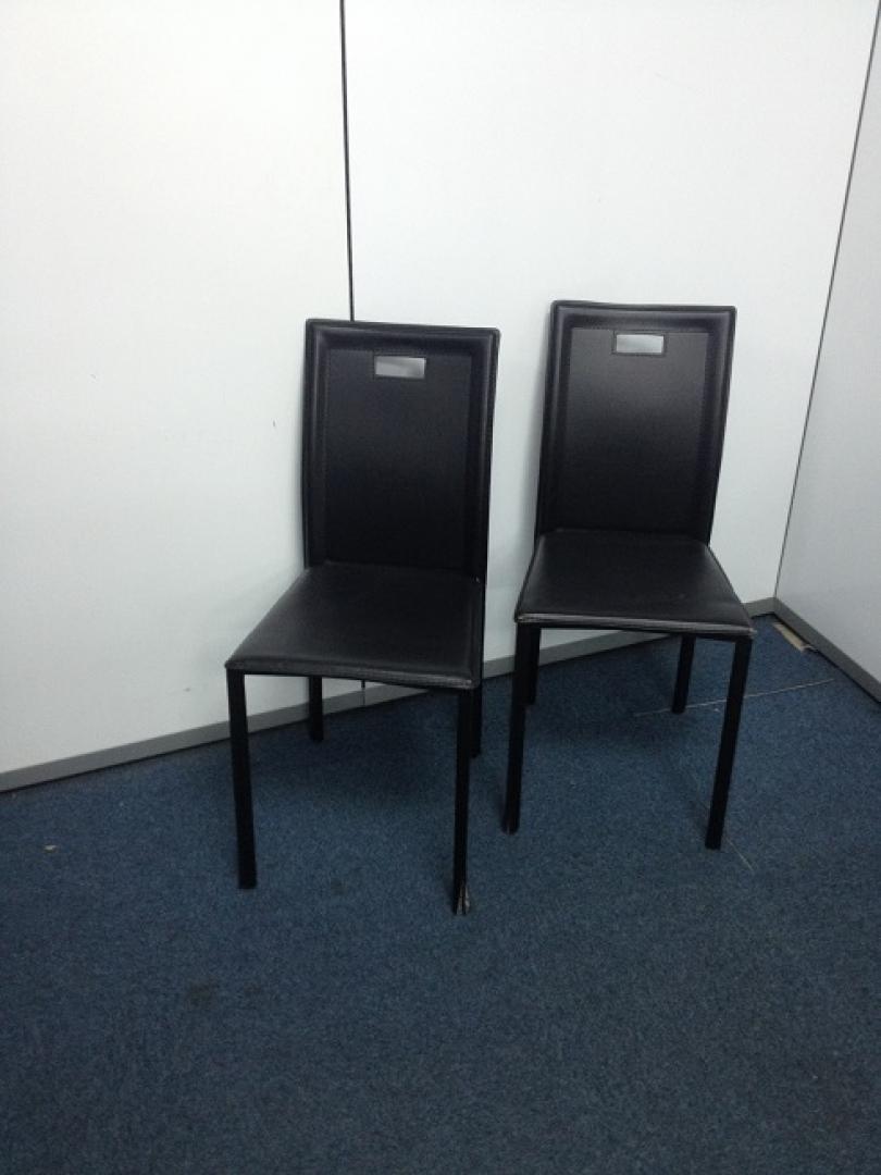 【エントランスにいかがでしょうか】☆ミーティングチェア2脚セット☆
                        
                                    中古
            