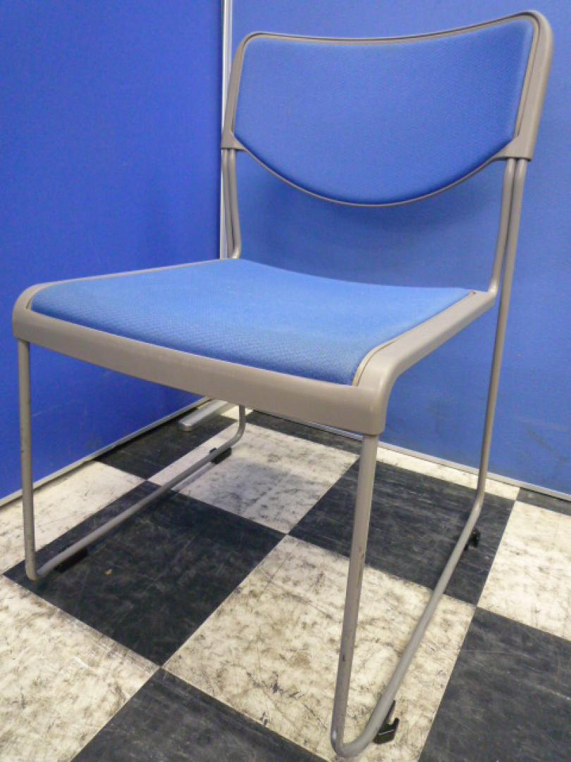 【大量入荷】【お買い得　ミーティングチェア】【国産　イトーキ製】【人気　ブルー色】【スタッキング対応】　(事務用品　チェア　埼玉)
                        
                                    中古
            