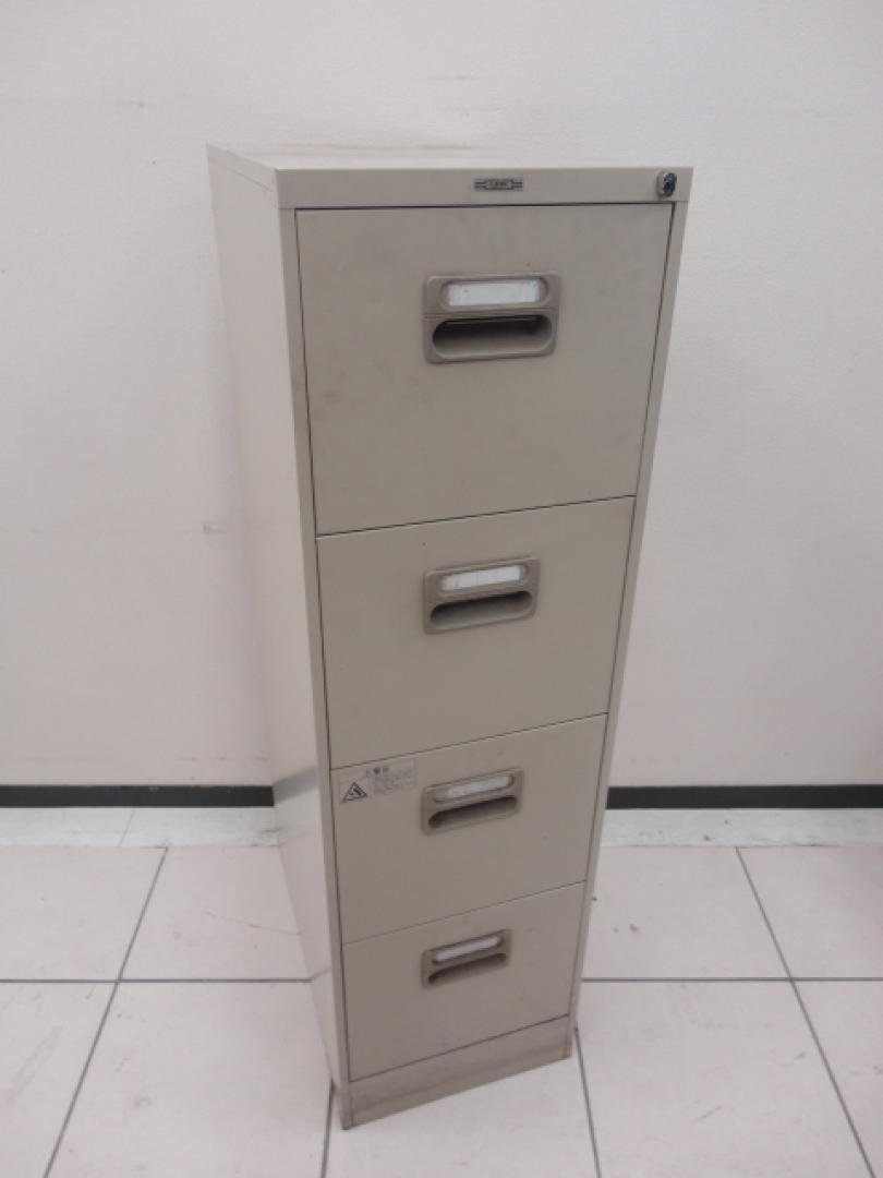 A4ファイルキャビネット　4段タイプ
                        
                                    中古
            