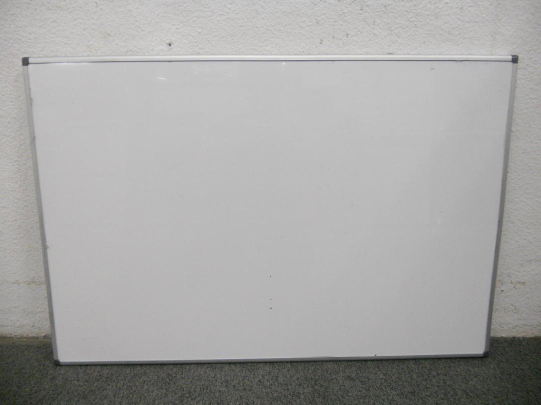 ■壁掛け用ホワイトボード　■マグネットタイプ　
                        
                                    中古
            