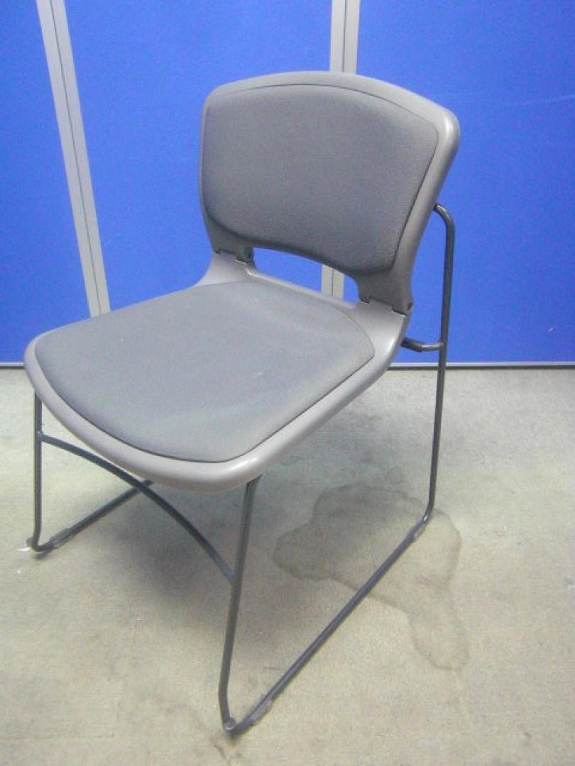 座り心地抜群｜スタッキングチェア｜国内産トップメーカー品｜
                        
                                    中古
            