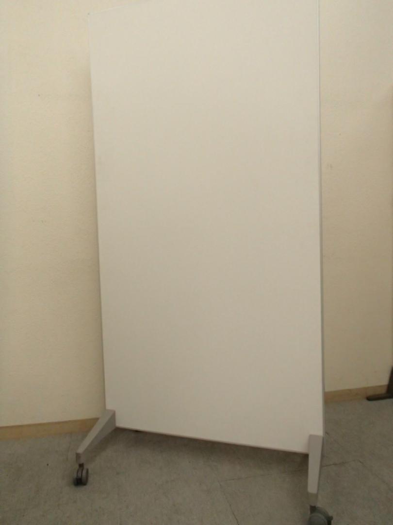 パーティション｜自立式｜キャスター、ストッパー付き
                        
                                    中古
            