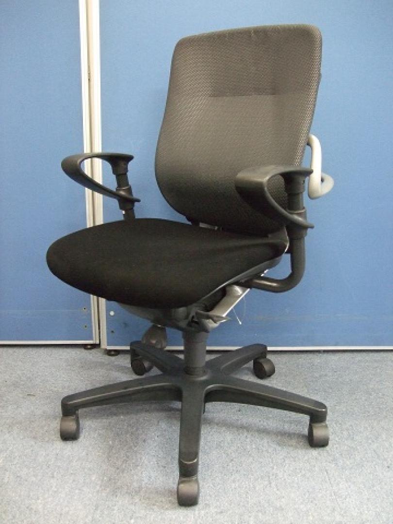中古】レビーノチェア KE-635CJ-T2T3 イトーキ/ITOKI 肘付ハイバック
