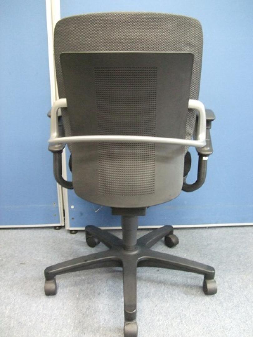 中古】レビーノチェア KE-635CJ-T2T3 イトーキ/ITOKI 肘付ハイバック
