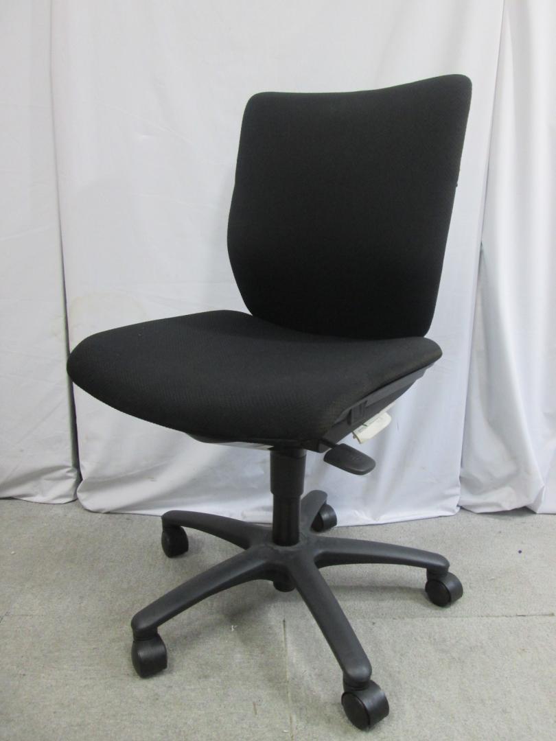 【揃いで20脚入荷しました！】アドフィットチェア肘無｜ブラック【ロット】
                        アドフィット
                                    中古
            