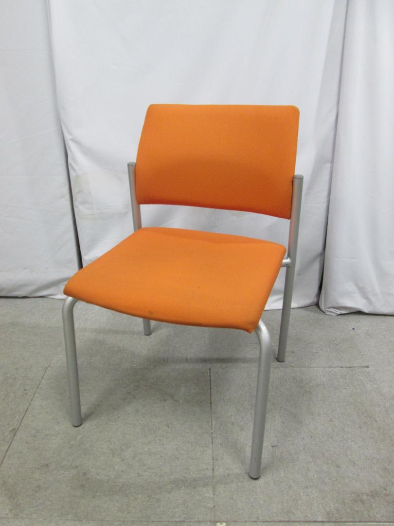 【使えればいいやシリーズ】重ねて収納｜オレンジ｜スタックチェア
                        
                                    中古
            