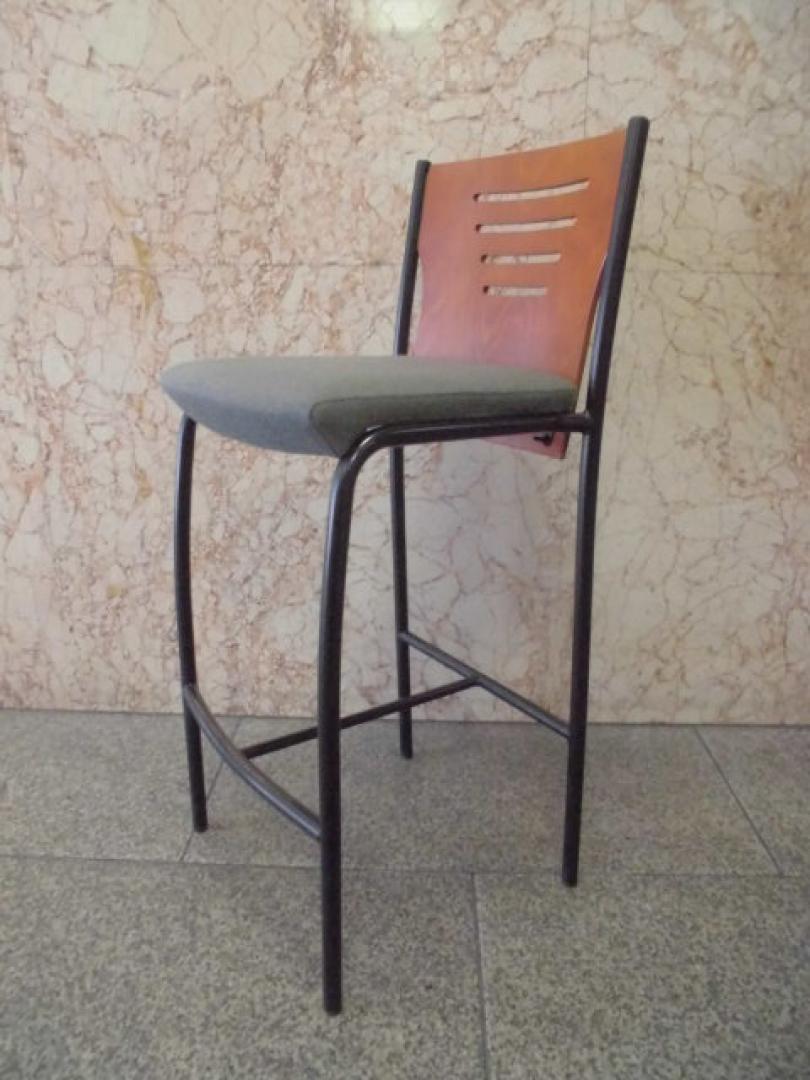 雰囲気醸し出すカウンターチェア　
                        
                                    中古
            