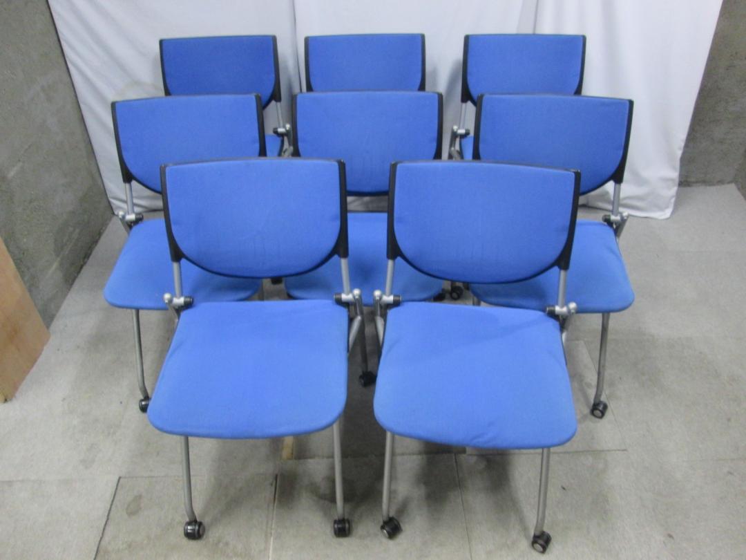 オカムラ製ネスティングチェア　不要な時は重ねて収納できます！　キャスター付きで移動も楽々！　お得な8脚セット商品　【セット商品】
                        
                                    中古
            