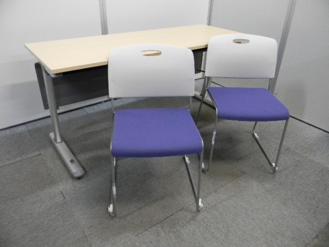 スタックテーブル　W1500 コクヨ製 & ミーティングチェア 2脚 ウチダ製　ブルー　スタッキング可能【セット商品】
                        
                                    中古
            