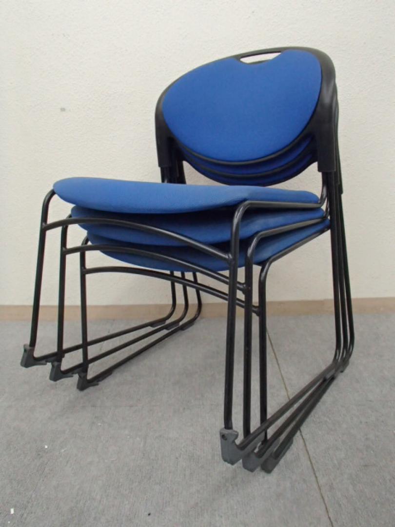 スタッキングチェア｜イトーキ製｜3脚セット｜【セット商品】【おつとめ品】
                        
                                    中古
            