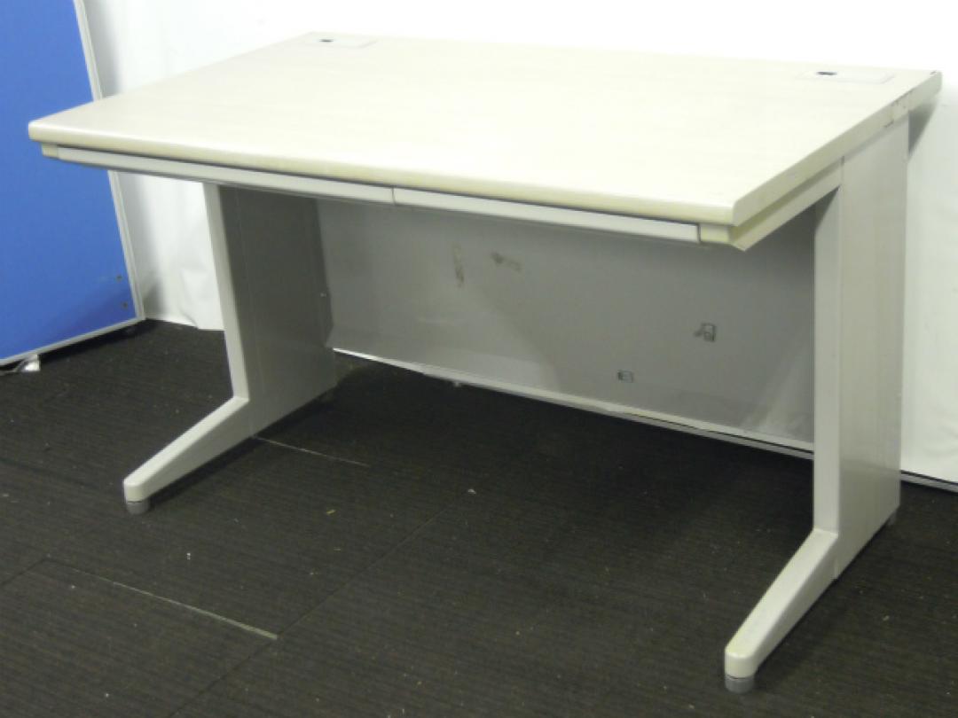 【おつとめ品】内田洋行製　幅1200 平机　平デスク　グレーの木目調天板　天板色落ちが激しいため特価処分【ロット】
                        ＦＥＥＤ　フィード
                                    中古
            