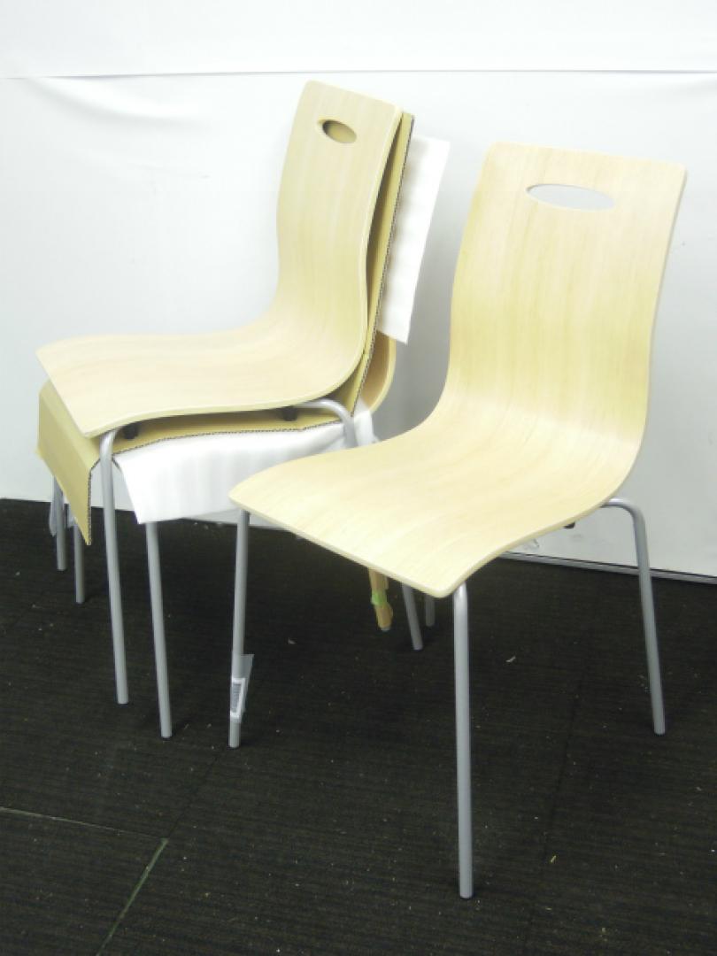 【セット商品】【新品！3脚セット】スタッキングチェア　ナチュラル　ミーティングチェア【中古会議用チェア　オフィスチェア】
                        
                                    新古品
            