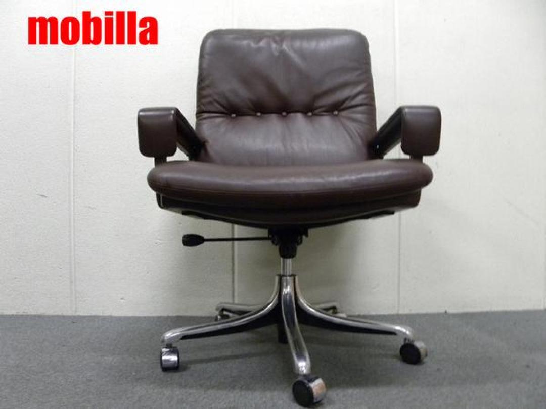 モビリア デセデ　本革キャスターチェア【Dchair】
                        
                                    中古
            