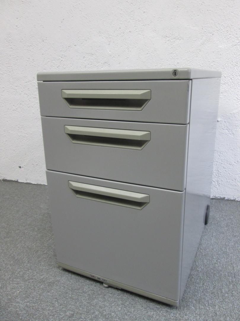 内田洋行製インサイドワゴン｜3段タイプ｜グレー｜鍵付
                        
                                    中古
            