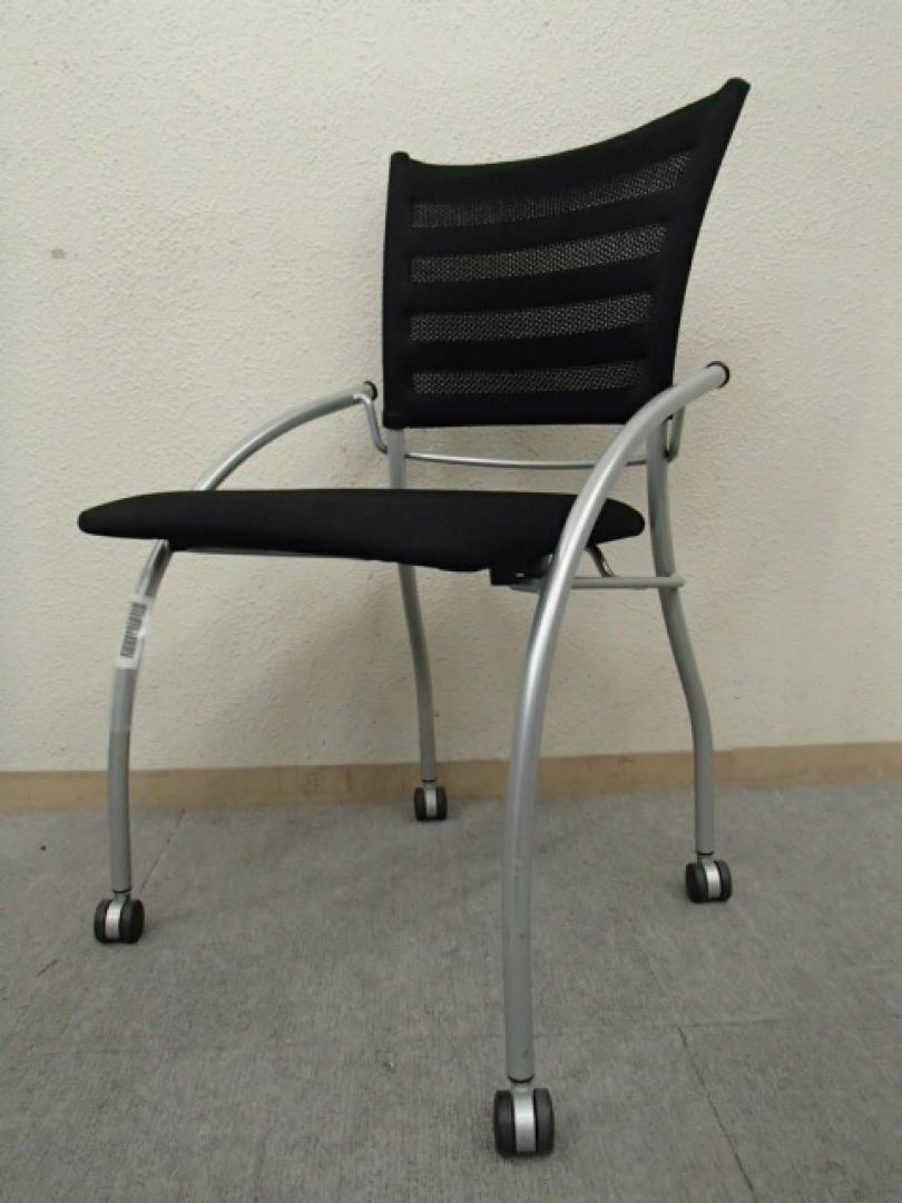 オフィスチェア｜イトーキ製｜ミーティングチェア｜プリエ2｜会議用チェア
                        
                                    中古
            