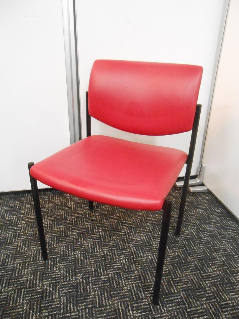 ■輸入物■スタッキングチェア■ビニールレザー【ロット】
                        
                                    中古
            
