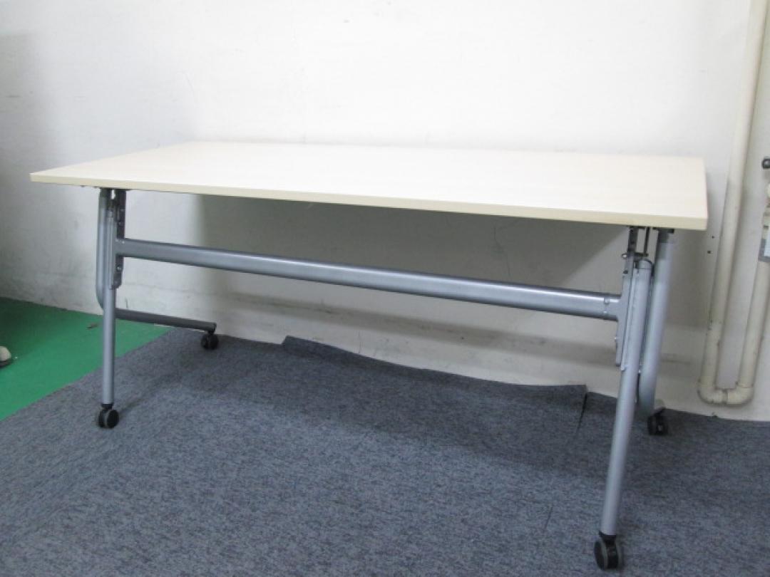 【木目天板スタックテーブル】キャスター付、畳んで収納可能
                        NESTIA(ネスティア）
                                    中古
            