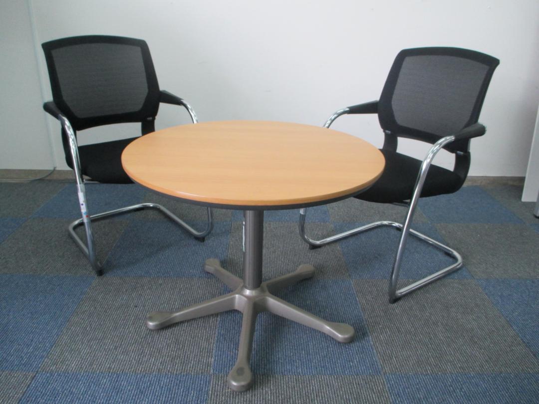 【簡易応接セット】テーブル：オカムラ製/チェア：コクヨ製　サテリテチェア（未使用品）【中古　会議テーブル　チェア　千葉店】
                        
                                    中古
            