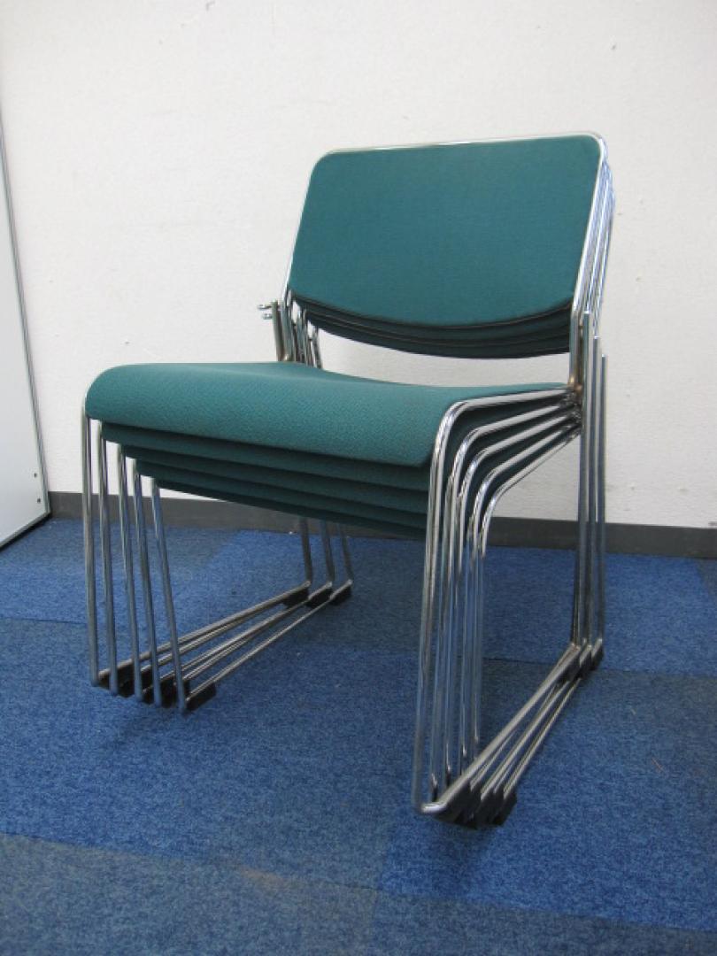 【４脚セット】頑丈な会議用チェア　布地グリーン色　【セット商品】※中古　イス　
                        
                                    中古
            