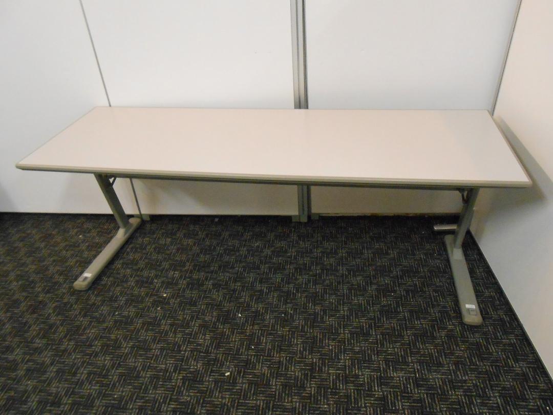 1台限定　■　人気のサイドスタックテーブル　
                        
                                    中古
            