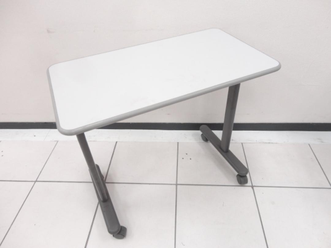 サイドスタックテーブル　1名用　
                        
                                    中古
            