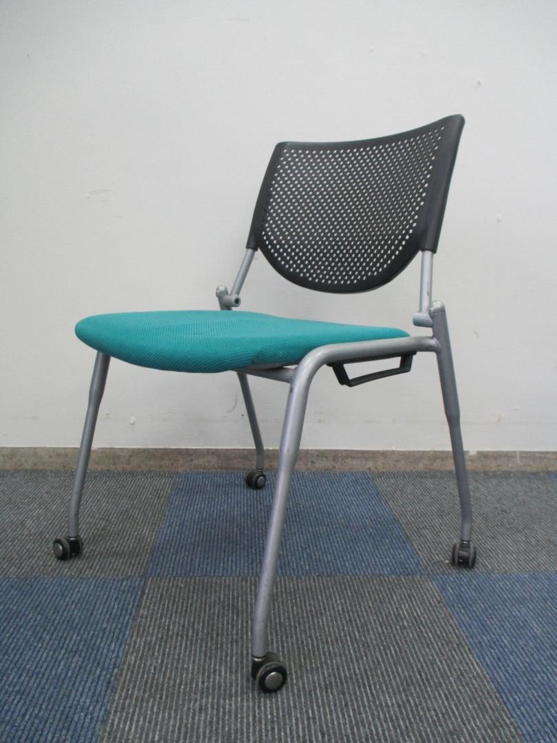 【10脚のロット商品】【座面布地】オカムラ製　スタックチェア【プロスタックシリーズ】【中古　事務用会議チェア　千葉店】
                        プロスタックシリーズ
                                    中古
            