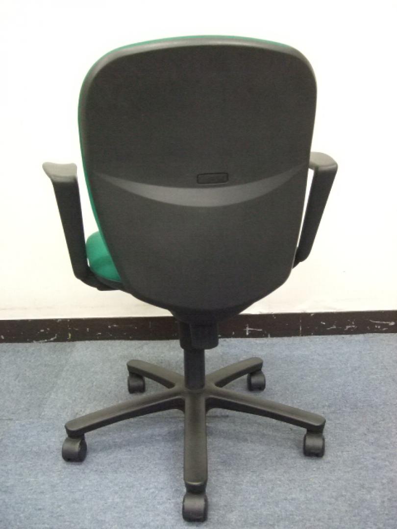 中古】リエットチェア イトーキ/ITOKI 肘付ローバックチェア 中古】リエットチェア イトーキ/ITOKI 肘付ローバックチェア