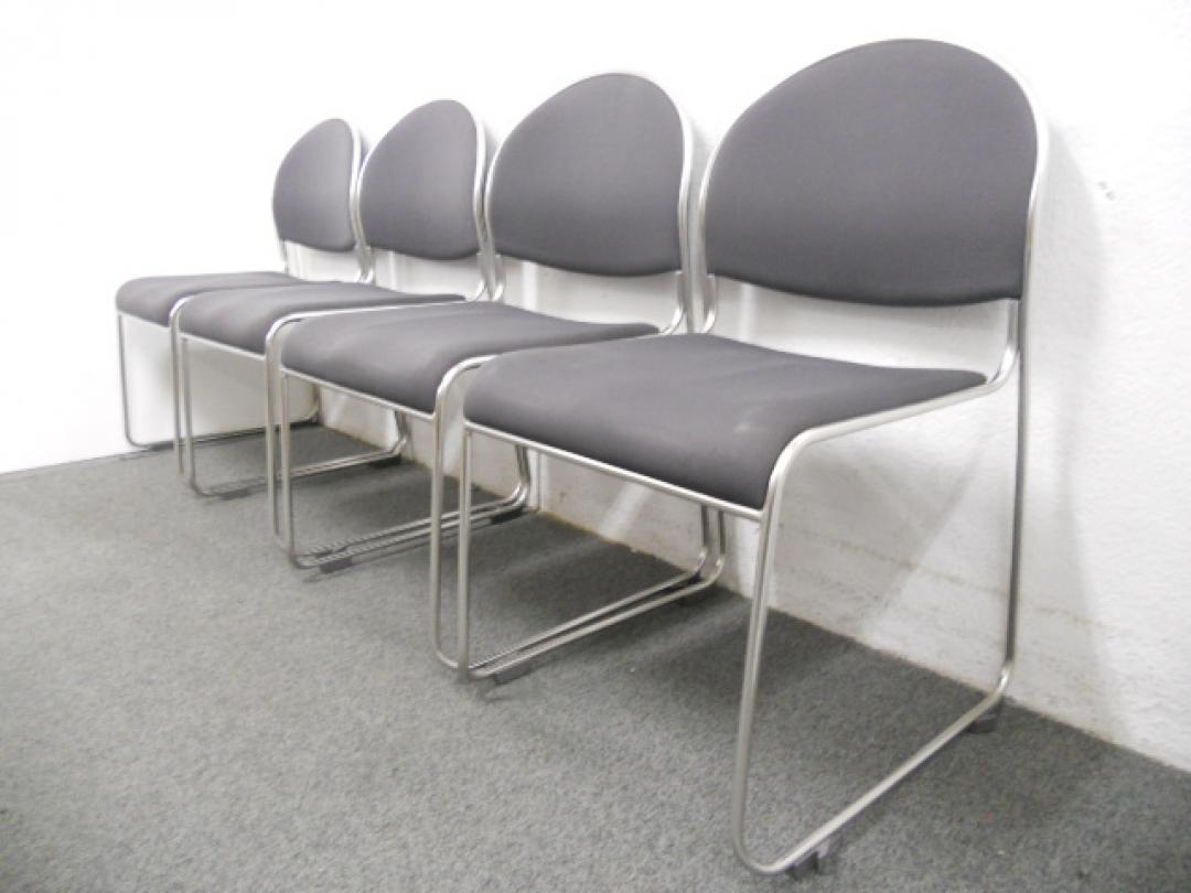 ■スタッキングチェア4脚セット　■グレー　■コクヨ（KOKUYO）
                        
                                    中古
            