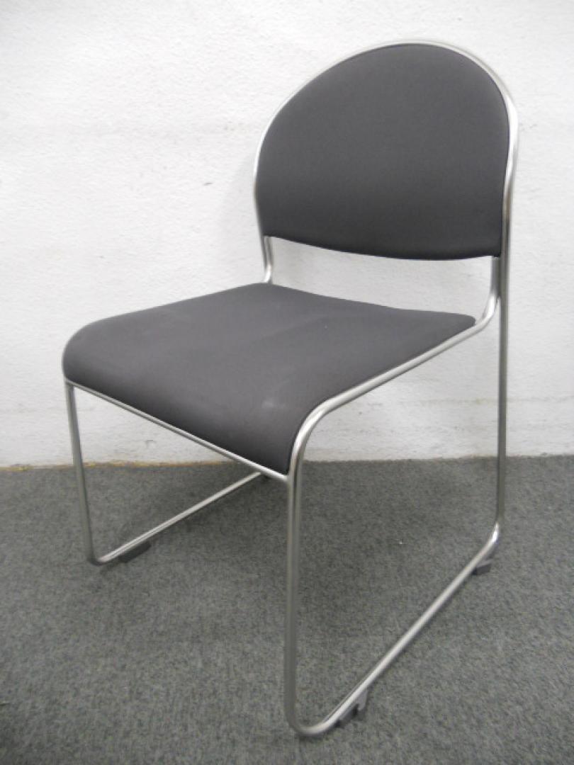 ■スタッキングチェア　■グレー　■コクヨ（KOKUYO）
                        
                                    中古
            