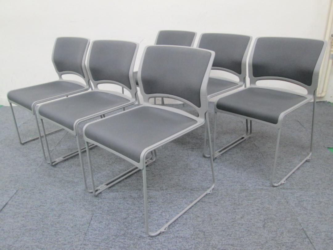 【オカムラ製　スタックチェア】重ねて収納できます
                        
                                    中古
            