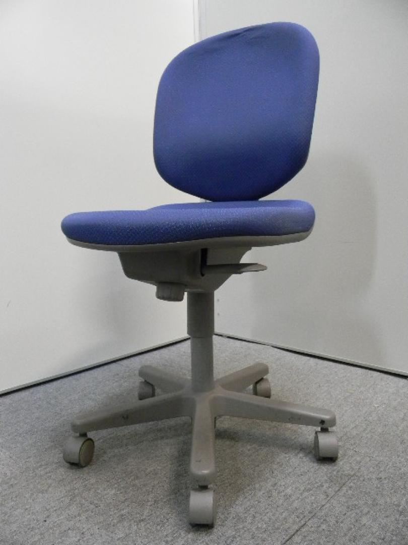 肘無しチェア■ブルー 〜定番シリーズ〜【中古　オフィス家具　チェア　イス】【大量入荷】
                        KZ
                                    中古
            