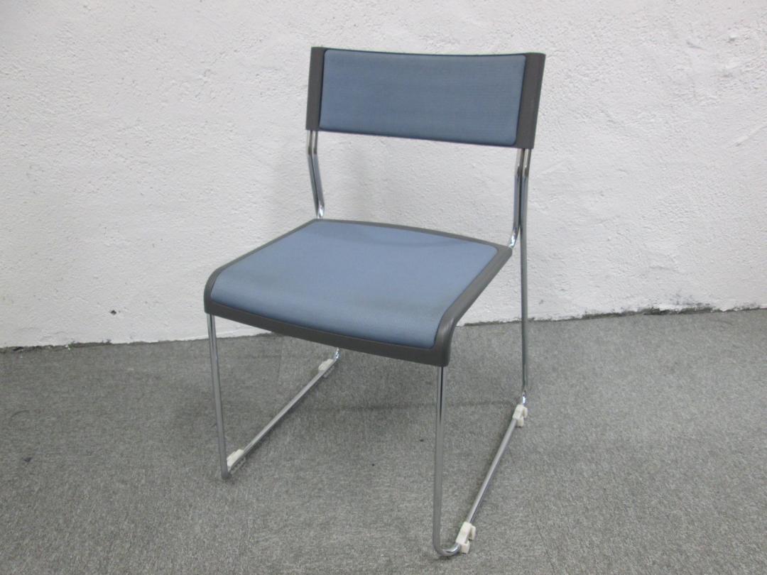 【使えればいいやシリーズ】スタッキングチェア｜座面に汚れ有りのためお安く・・・
                        
                                    中古
            