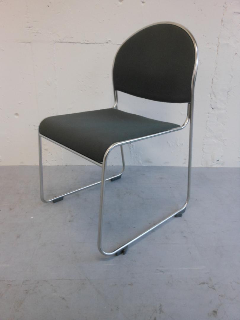 4脚セット｜チェア｜スタッキングチェア｜ミーティングチェア｜コクヨ製｜オープン特価品【おつとめ品】【セット商品】
                        
                                    中古
            